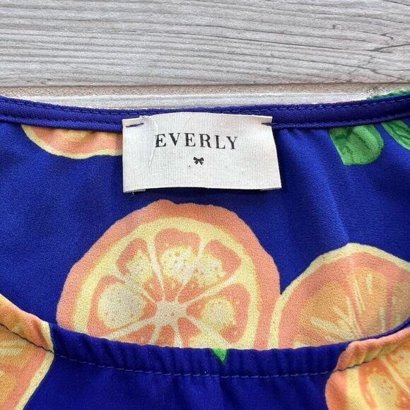 Everly Womens Blue Lemon Print 3/4 Sleeves Blouse Size Small‎ - Picture 2 of 7